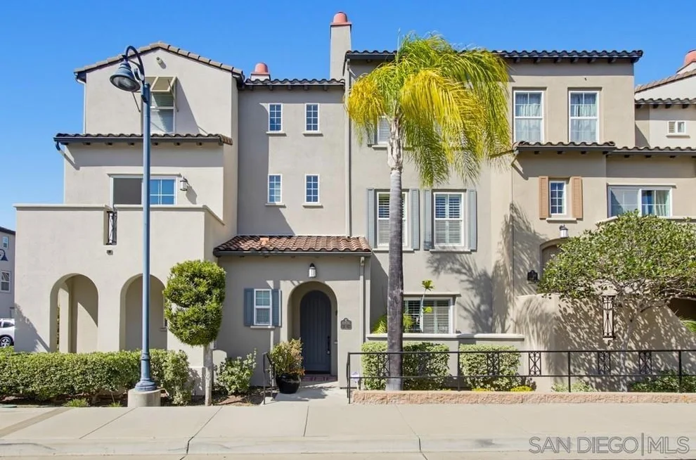 Unit for sale at 10556 Debreceni, San Diego, CA 92127