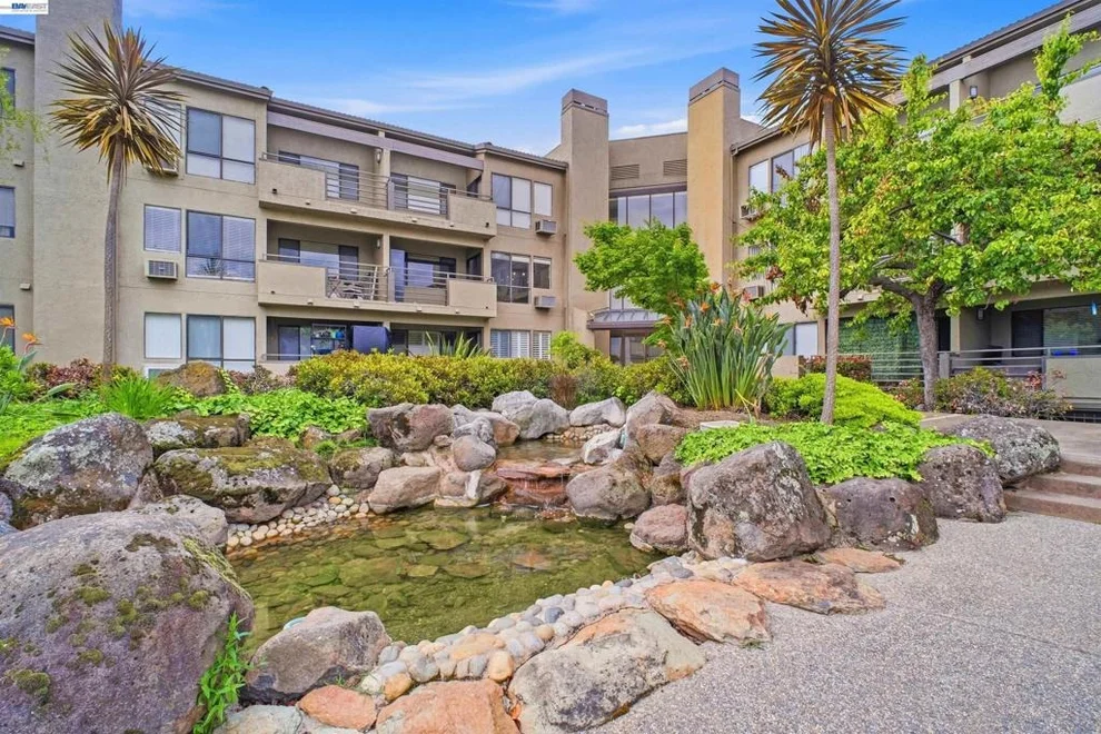 Unit for sale at 39078 Guardino Dr, Fremont, CA 94538