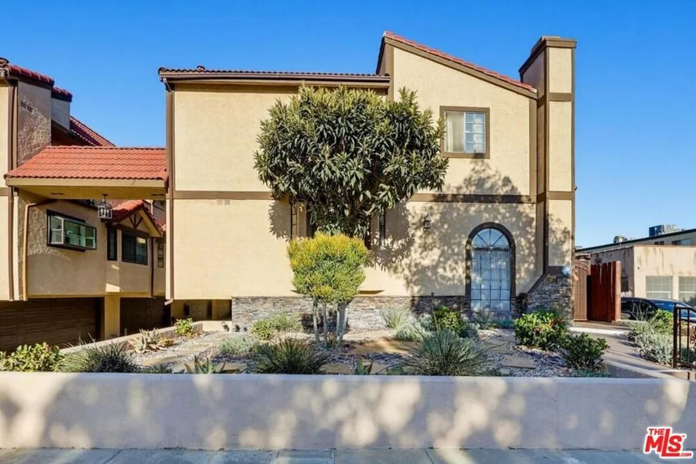 Unit for sale at 212 La France Avenue, Alhambra, CA 91801