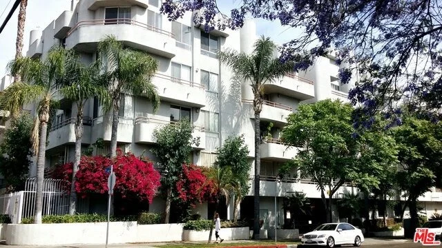 Unit for sale at 500 S BERENDO Street, Los Angeles, CA 90020