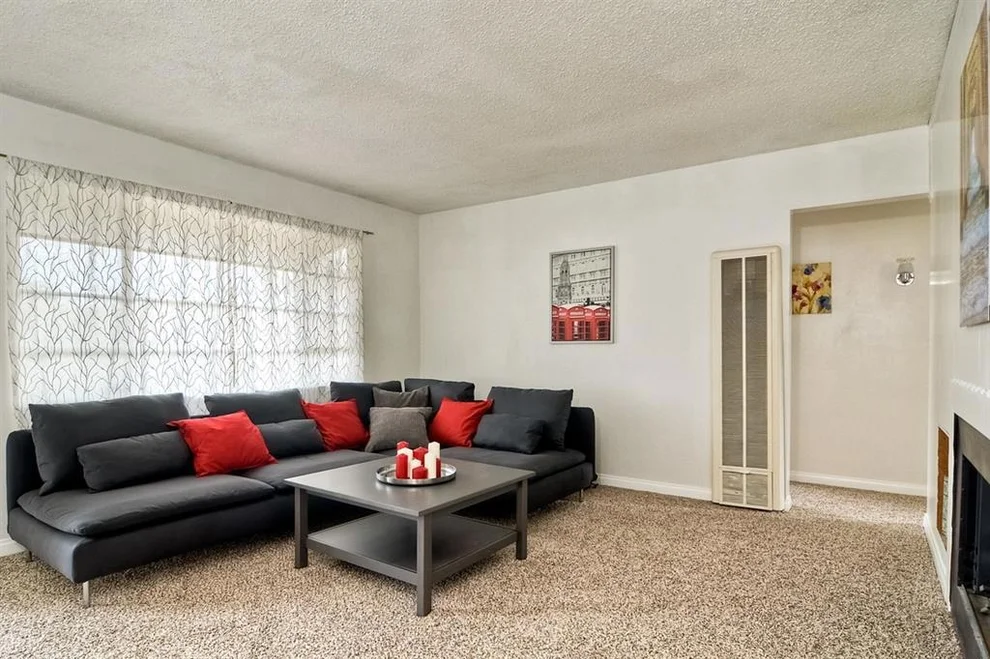 Unit for sale at 1176 Waxwing Dr, Vista, CA 92083