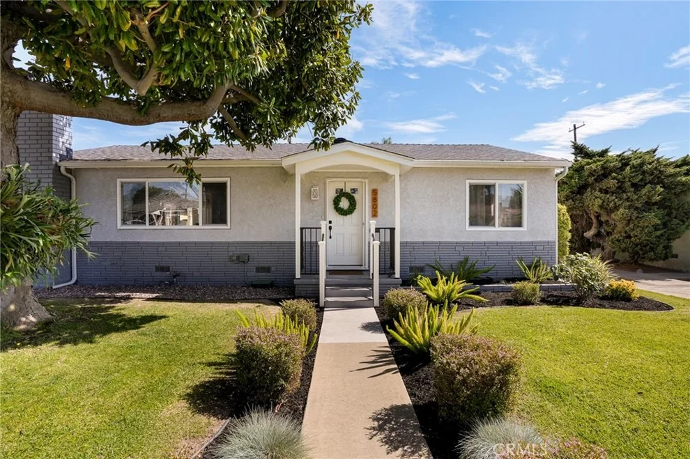 Unit for sale at 5802 E Parapet, Long Beach, CA 90808
