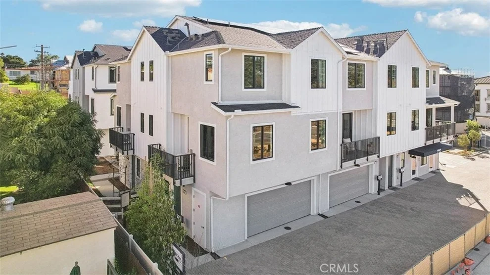 Unit for sale at 2338 Red Coral Glen, Escondido, CA 92025