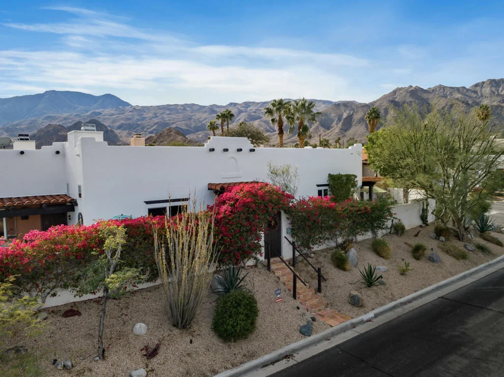 Unit for sale at 54510 Avenida Alvarado, La Quinta, CA 92253