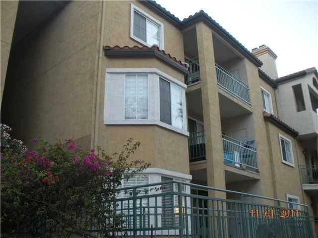 Unit for sale at 1950 Camino De La Reina, San Diego, CA 92108