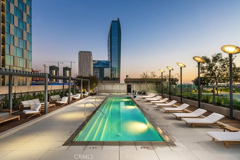 Unit for sale at 889 Francisco Street, Los Angeles, CA 90017