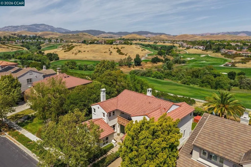 Unit for sale at 3048 Sorrelwood Dr, San Ramon, CA 94582