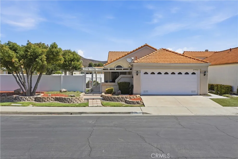Unit for sale at 27964 Lemonwood, Menifee, CA 92584