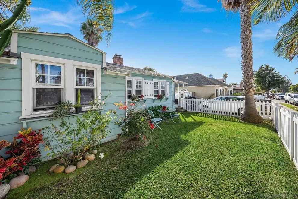 Unit for sale at 447 49 Nautilus St, La Jolla, CA 92037