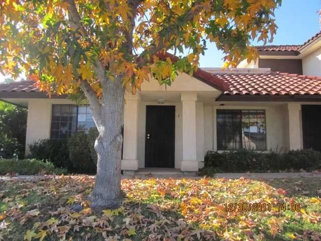 Unit for sale at 320 Grapevine Road, Vista, CA 92083