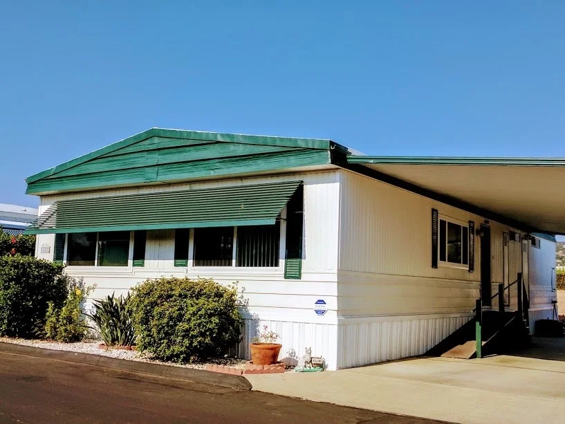 Unit for sale at 1501 Anza, Vista, CA 92084