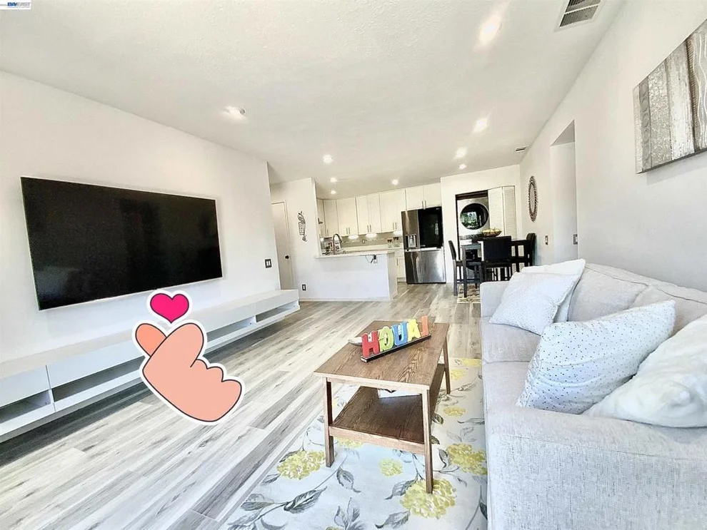 Unit for sale at 277 Hackamore Cmn, Fremont, CA 94539