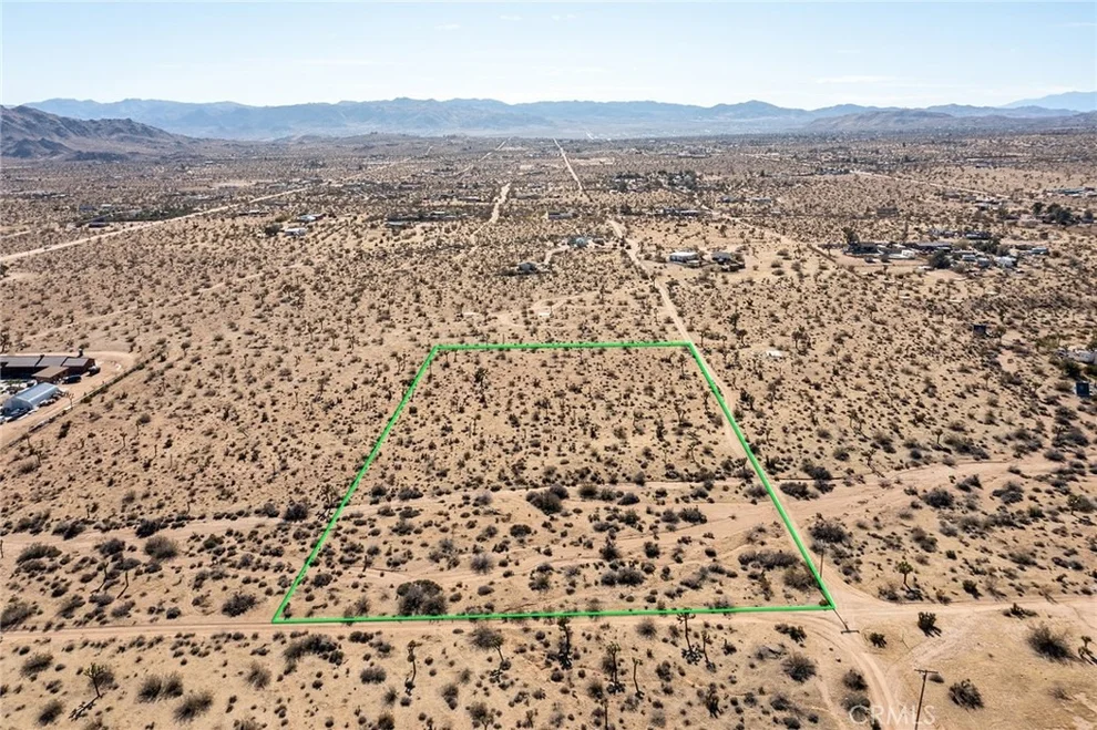 Unit for sale at 59525 La Crescenta Drive, Yucca Valley, CA 92284
