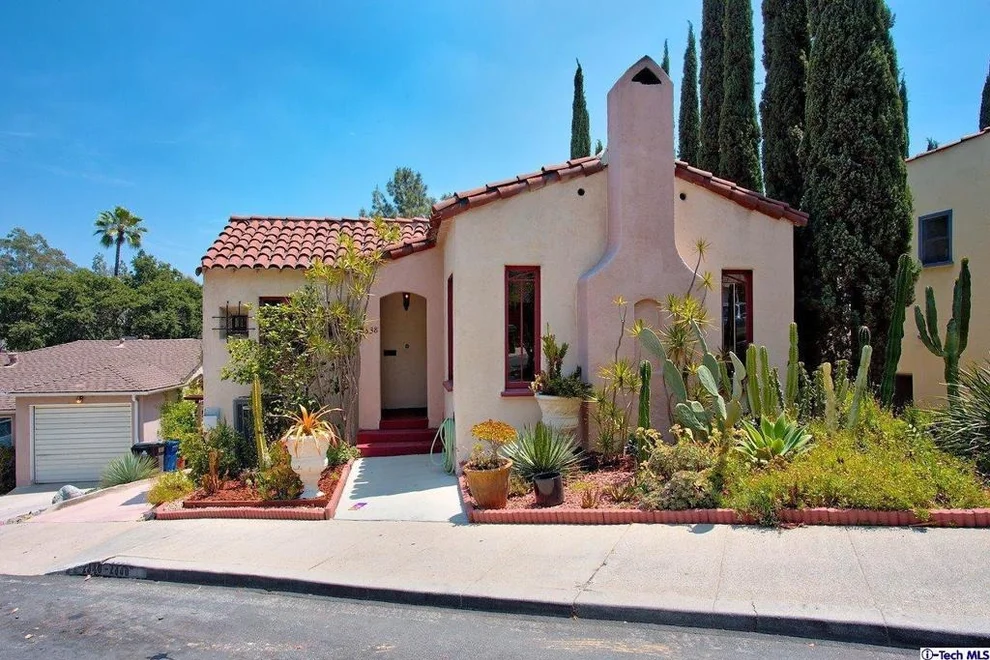 Unit for sale at 2338 Lake View Avenue, Los Angeles, CA 90039