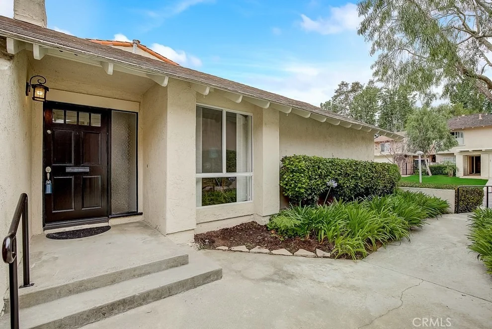 Unit for sale at 306 Vista Suerte, Newport Beach, CA 92660