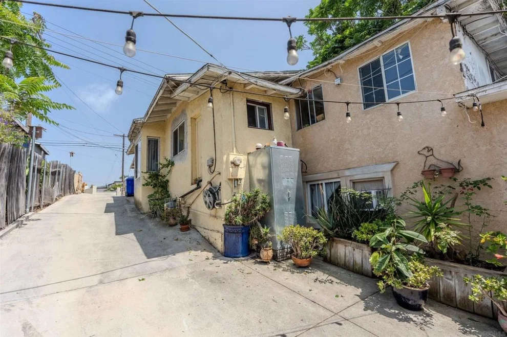 Unit for sale at 290 35th St, San Diego, CA 92102