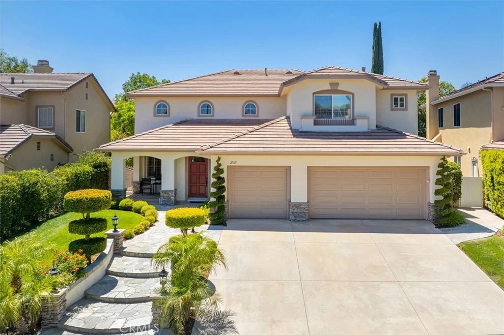 Unit for sale at 27319 Duxbury, Valencia, CA 91354