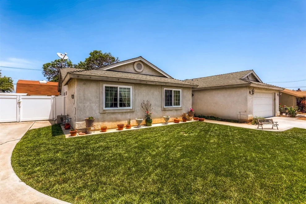 Unit for sale at 2678 Buena Vista Ave, Lemon Grove, CA 91945