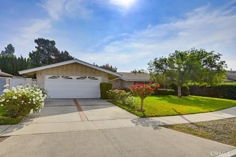 Unit for sale at 11532 Baggett, Garden Grove, CA 92840