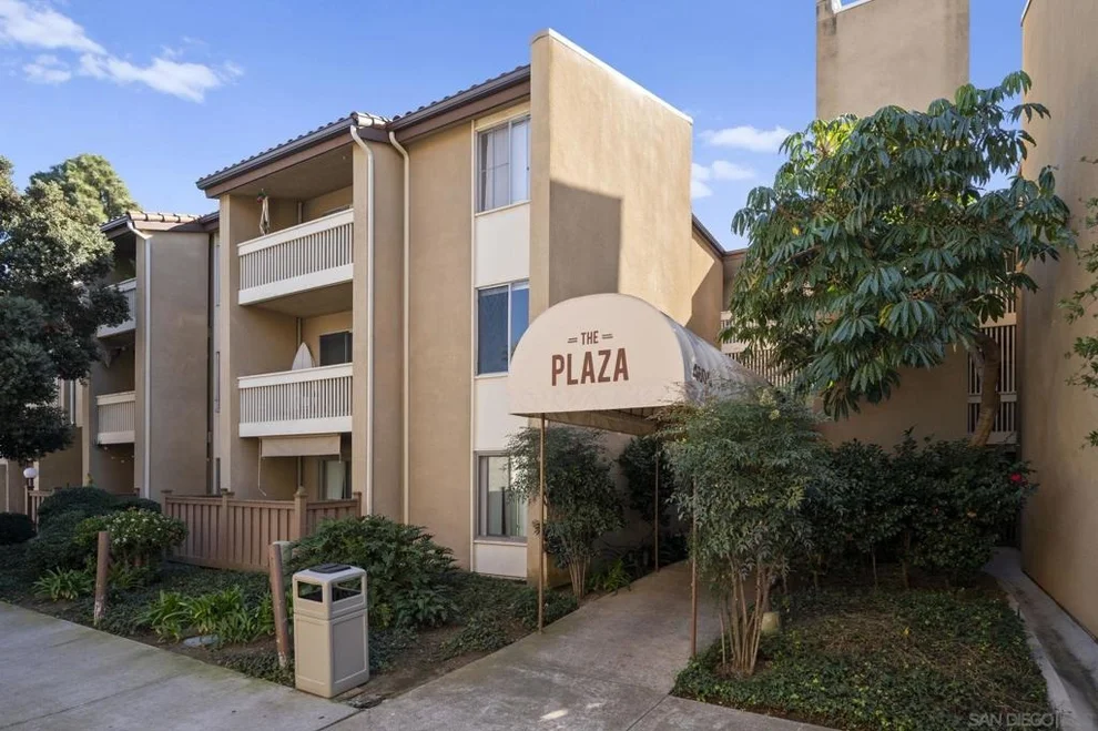 Unit for sale at 4600 lamont street, San Diego, CA 92109
