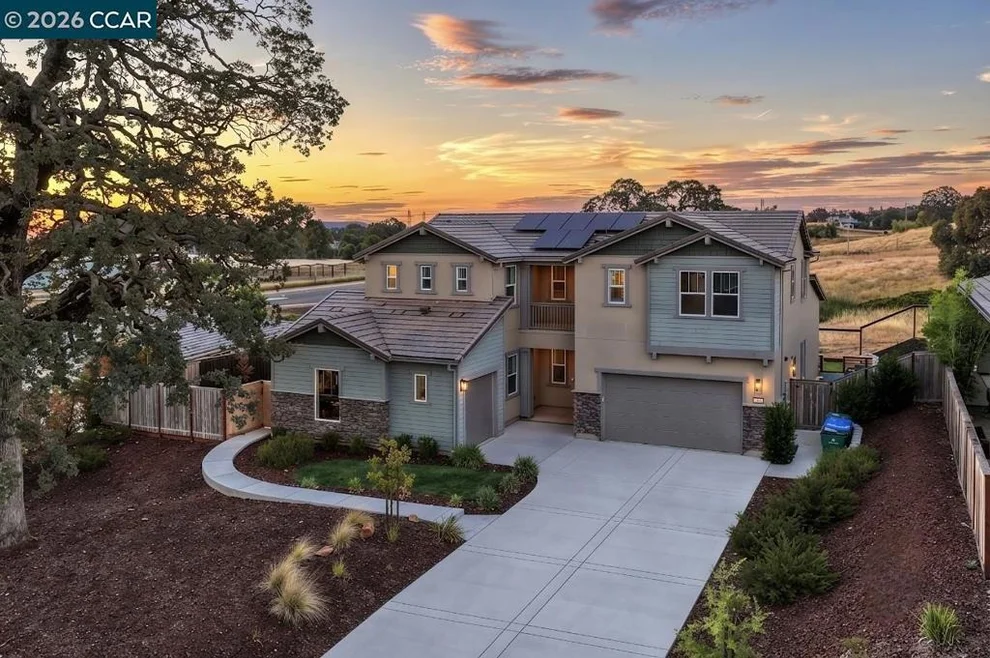 Unit for sale at 1023 Bridger Dr, Rescue, CA 95672