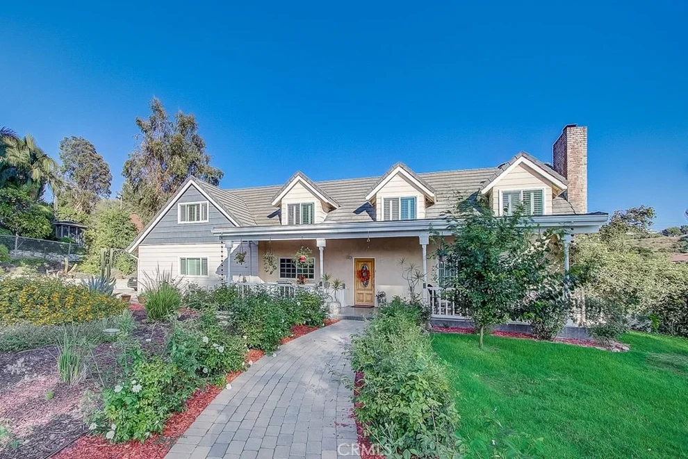 Unit for sale at 470 S Via Vista Road, Anaheim Hills, CA 92808
