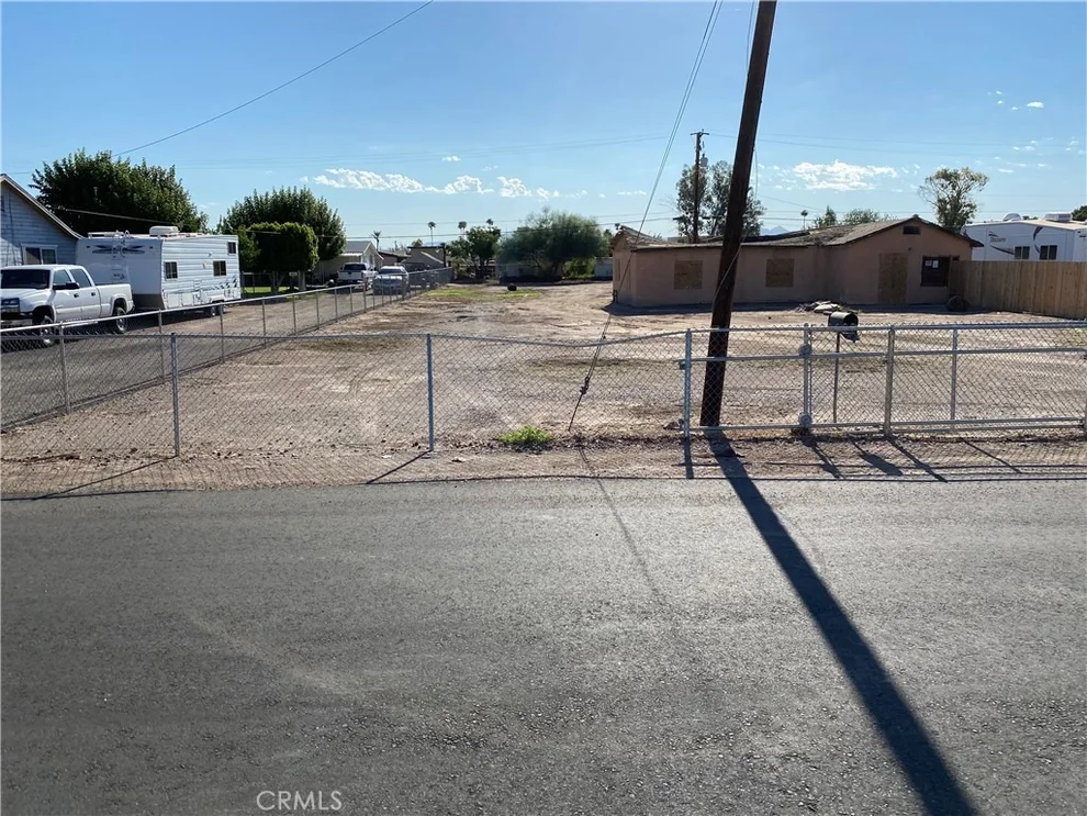 Unit for sale at 256 N Acacia, Blythe, CA 92225