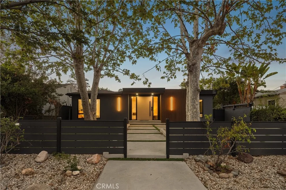Unit for sale at 12311 Hartsook Street, Valley Village, CA 91607