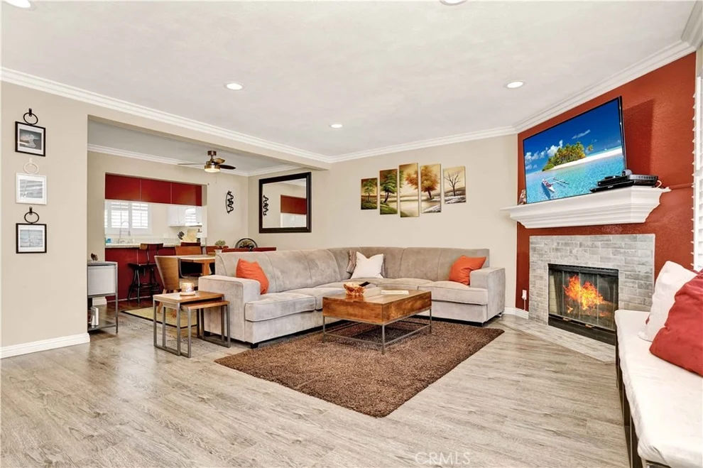 Unit for sale at 533 Walnut Avenue, Long Beach, CA 90802