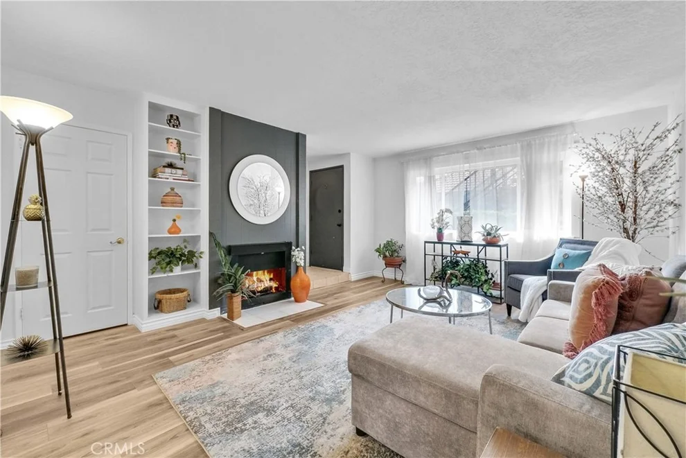 Unit for sale at 3620 S Main, Santa Ana, CA 92707