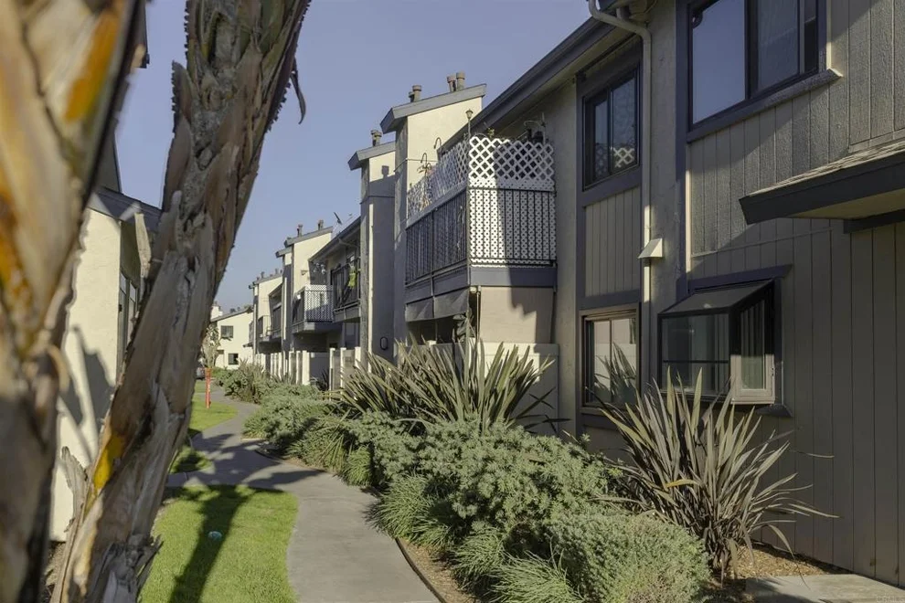 Unit for sale at 12650 Lakeshore Dr, Lakeside, CA 92040