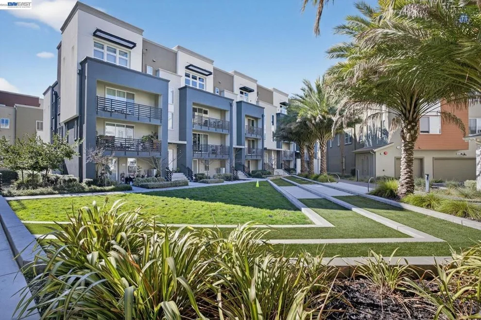 Unit for sale at 5425 Melissa Ln, Dublin, CA 94568