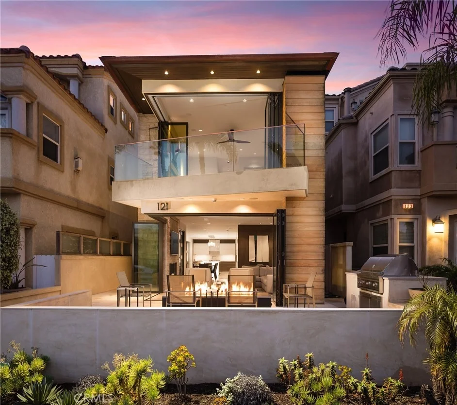 Unit for sale at 121 7th Street, Huntington Beach, CA 92648