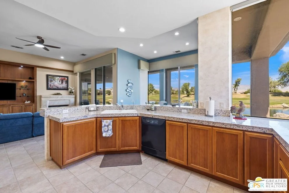 Unit for sale at 201 Loch Lomond Road, Rancho Mirage, CA 92270