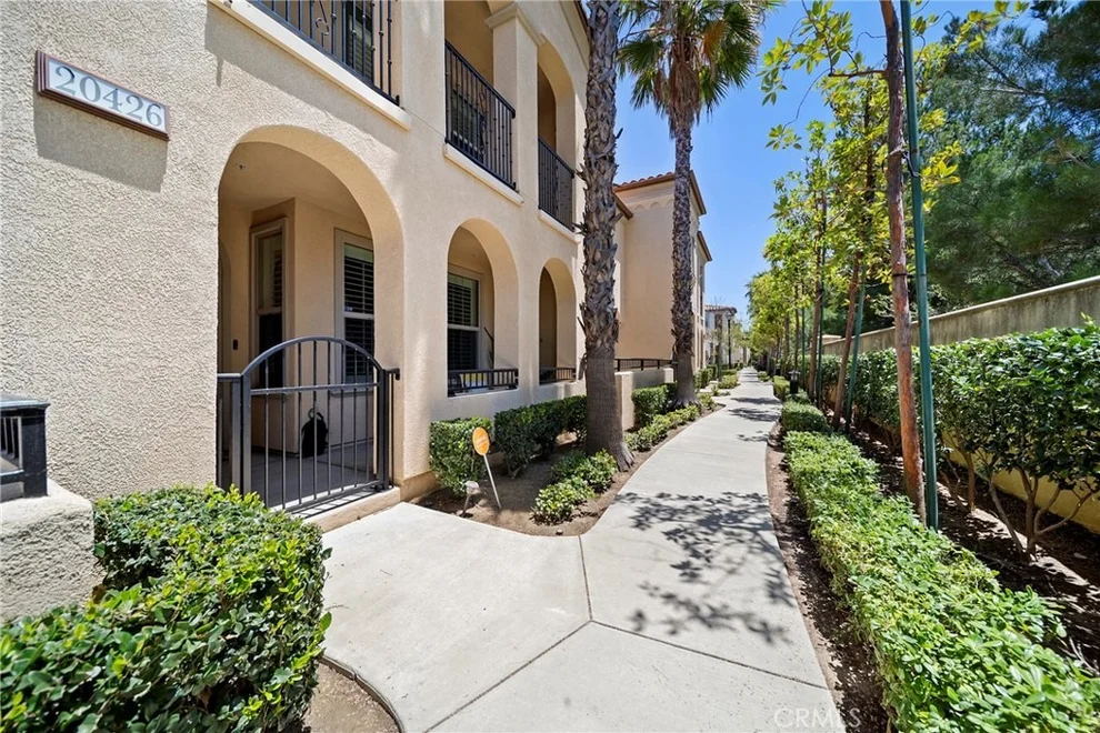 Unit for sale at 20426 Paseo Cresta, Porter Ranch, CA 91326