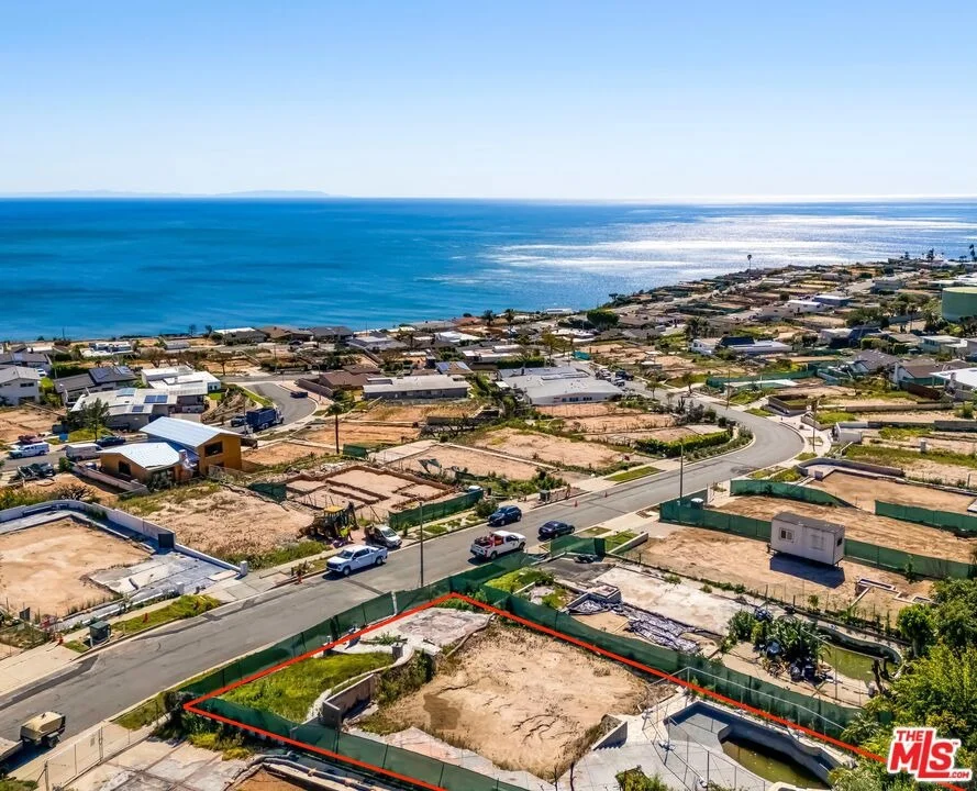 Unit for sale at 3637 Seahorn Drive, Malibu, CA 90265