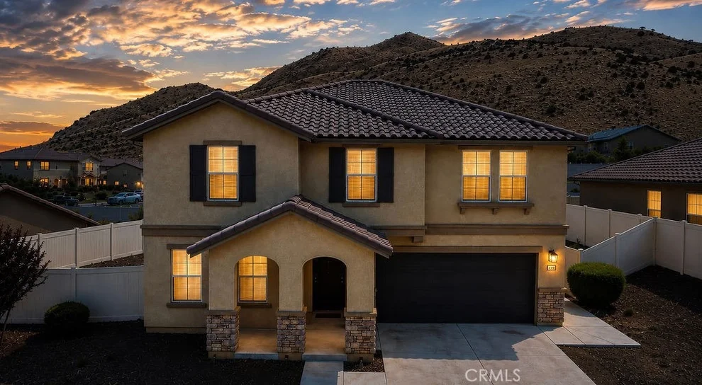 Unit for sale at 410 Pomegranate, San Jacinto, CA 92582