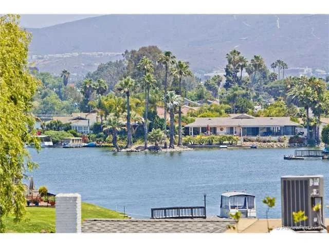 Unit for sale at 1514 Caminito Aguar, San Marcos, CA 92078