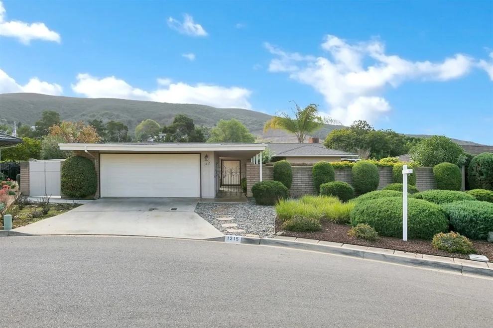 Unit for sale at 1215 San Julian Pl, San Marcos, CA 92078