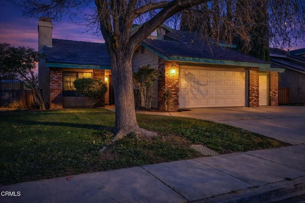 Unit for sale at 42950 Burlwood Drive, Lancaster, CA 93536