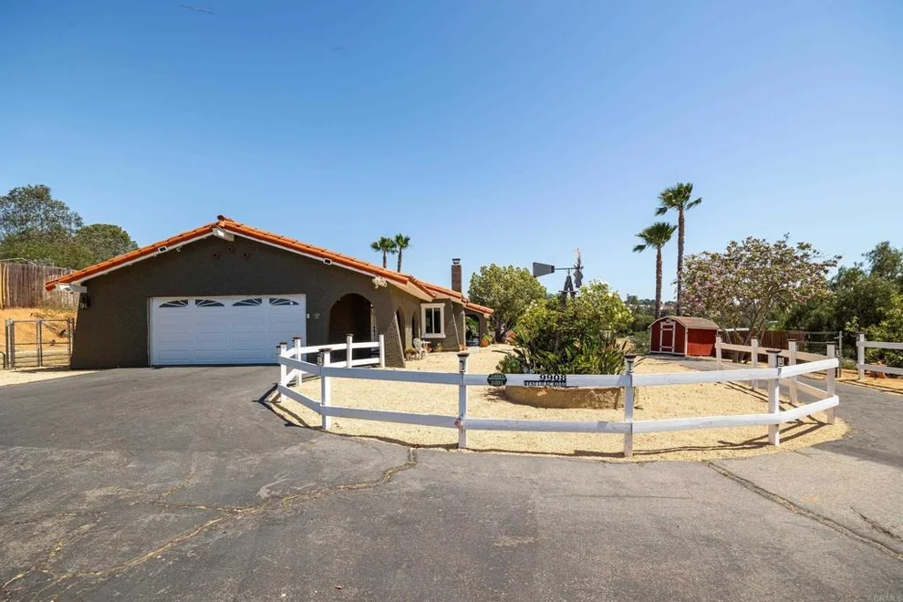 Unit for sale at 9908 West lilac, Escondido, CA 92026