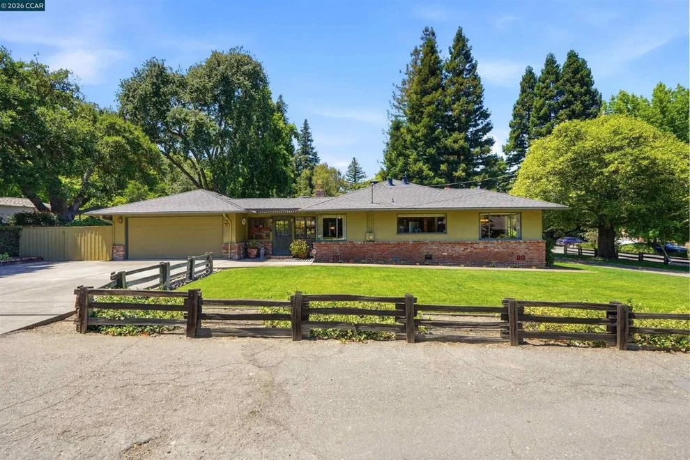 Unit for sale at 306 W Prospect Ave., Danville, CA 94526