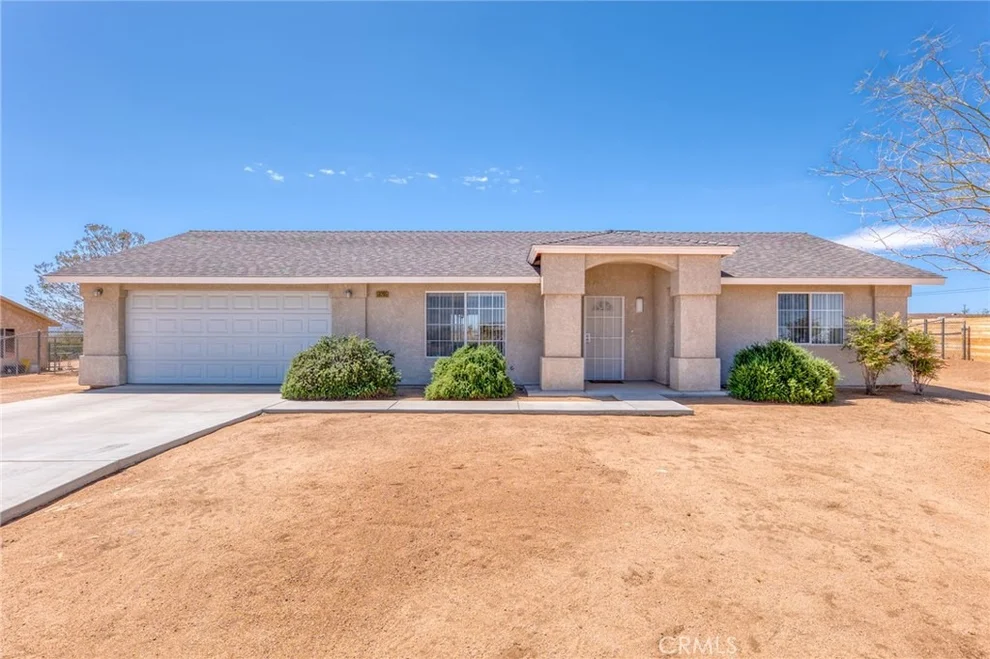 Unit for sale at 58285 Caliente, Yucca Valley, CA 92284