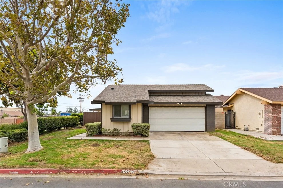 Unit for sale at 15797 Paine, Fontana, CA 92336