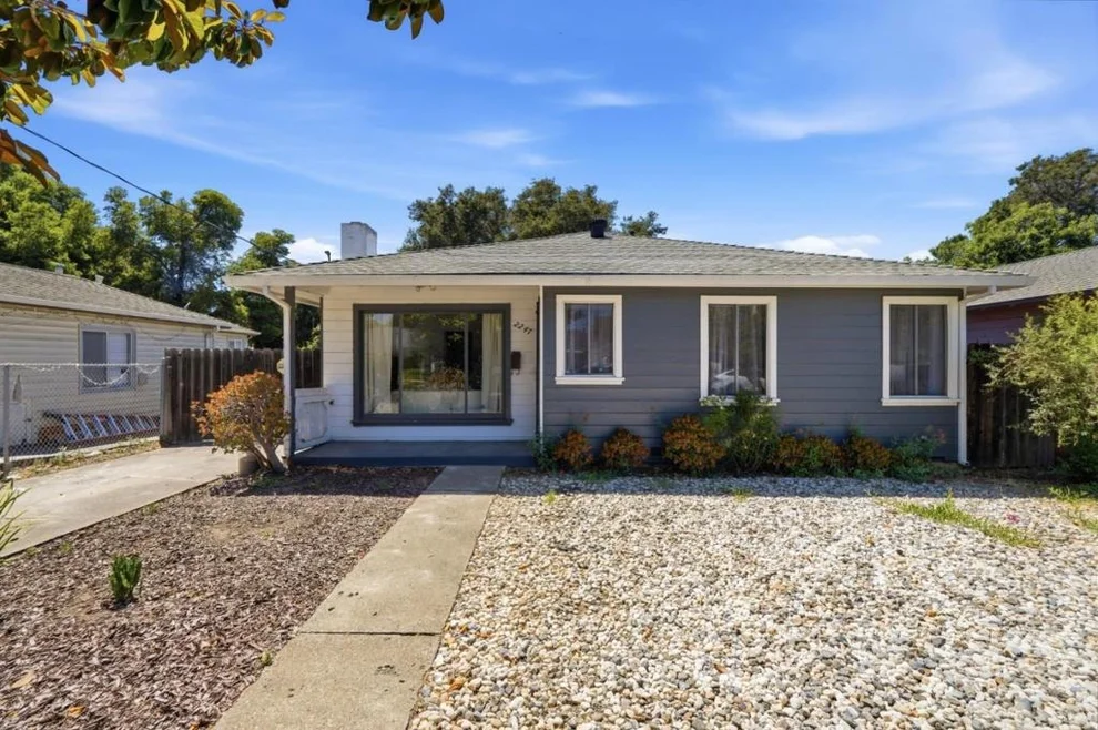 Unit for sale at 2247 Menalto Avenue, East Palo Alto, CA 94303