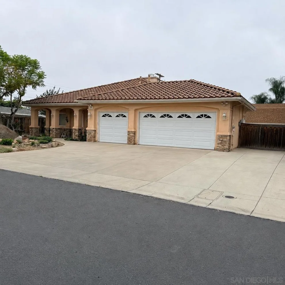 Unit for sale at 634 W Vermont Ave, Escondido, CA 92025