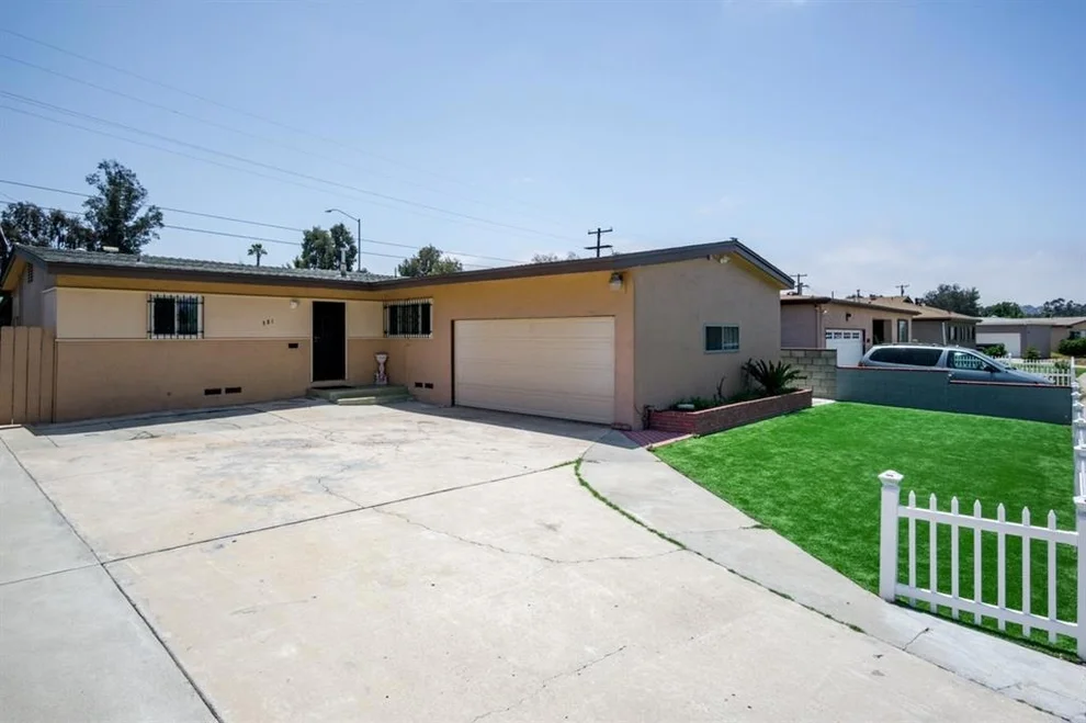 Unit for sale at 581 Sandalwood Dr, El Cajon, CA 92021