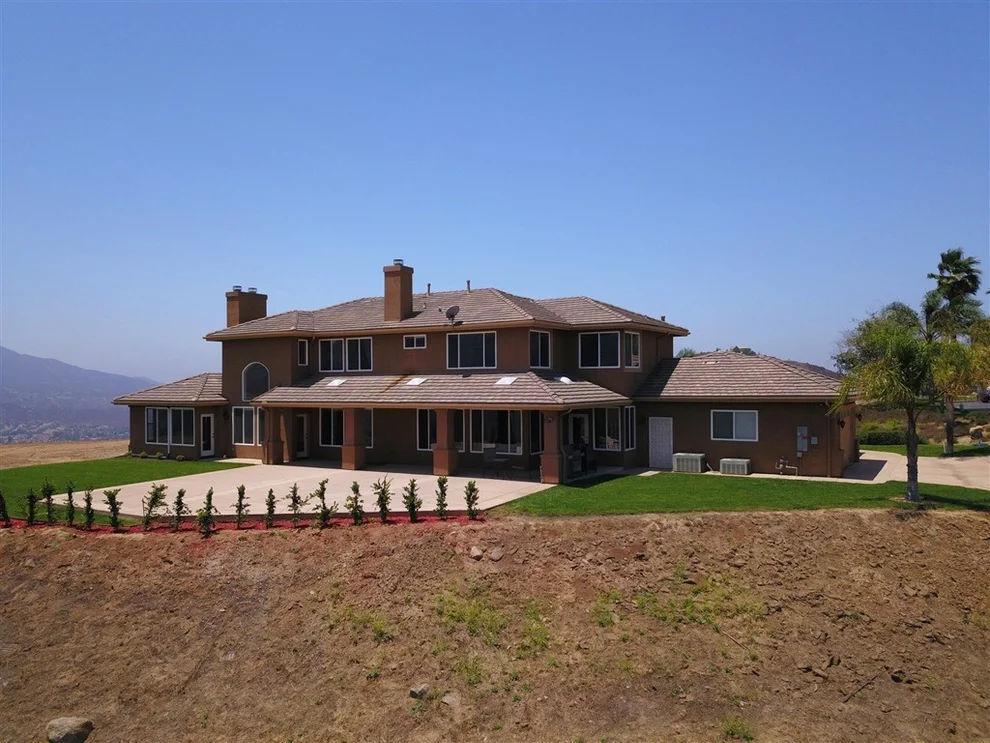 Unit for sale at 1592 Vista Sierra Dr, El Cajon, CA 92019