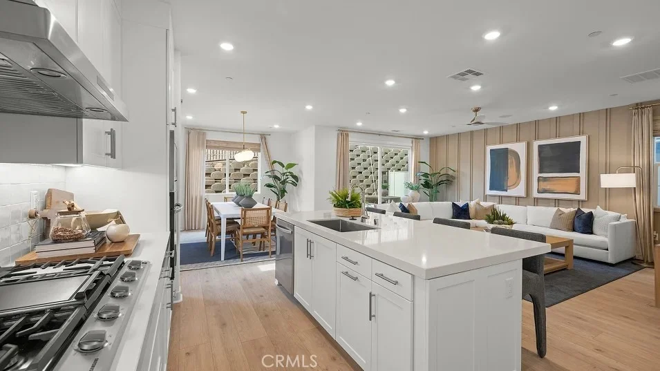 Unit for sale at 2010 Pyrenes Place, Santa Paula, CA 93060