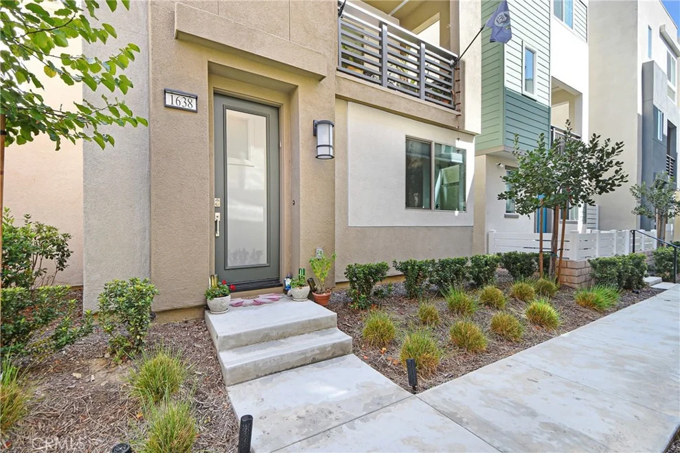 Unit for sale at 1638 Hornet, San Pedro, CA 90732